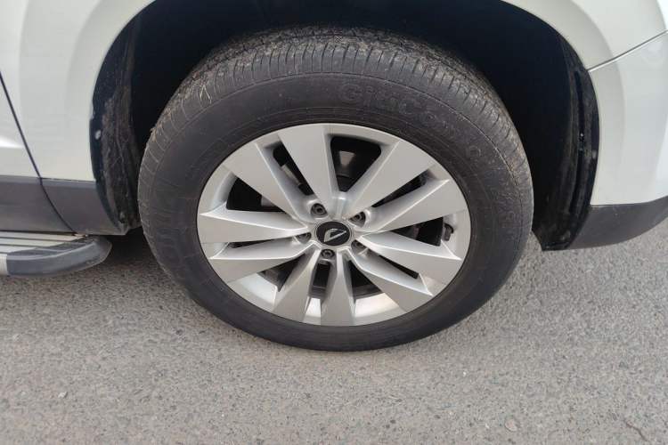 Used Jetta VS5 2019 280TSI Manual Entry-Level Model Right Front Wheel Hub