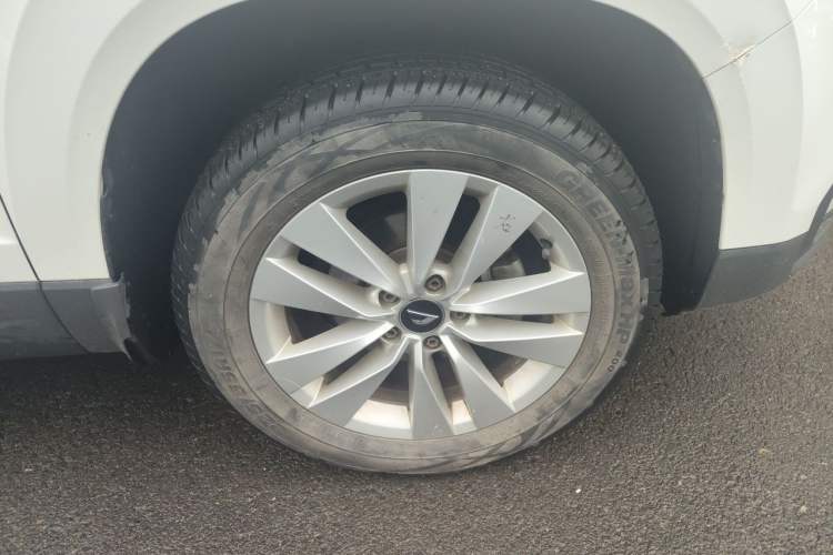 Used Jetta VS5 2019 280TSI Manual Entry-Level Model Right Front Wheel Hub