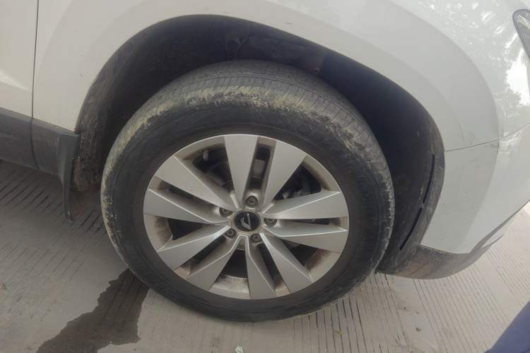 Used Jetta VS5 2019 280TSI Manual Entry-Level Model Right Front Wheel Hub