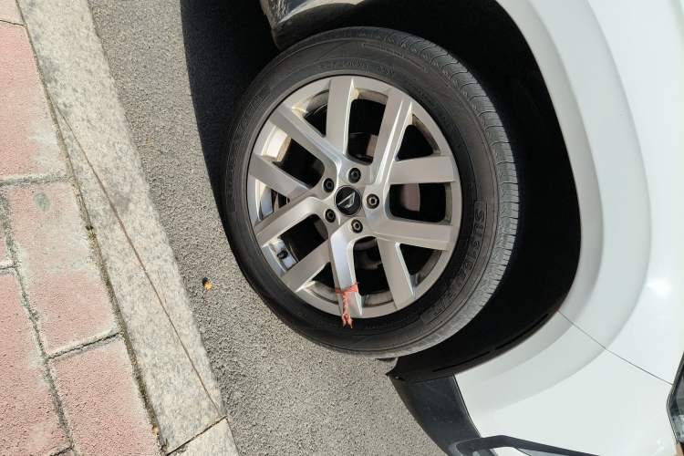 Used Jetta VS5 2019 280TSI Automatic Enjoyment Model Right Front Wheel Hub