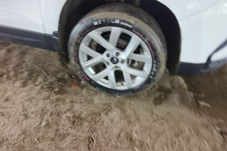 Used Jetta VS5 2019 280TSI Manual Enjoyment Model Right Front Wheel Hub