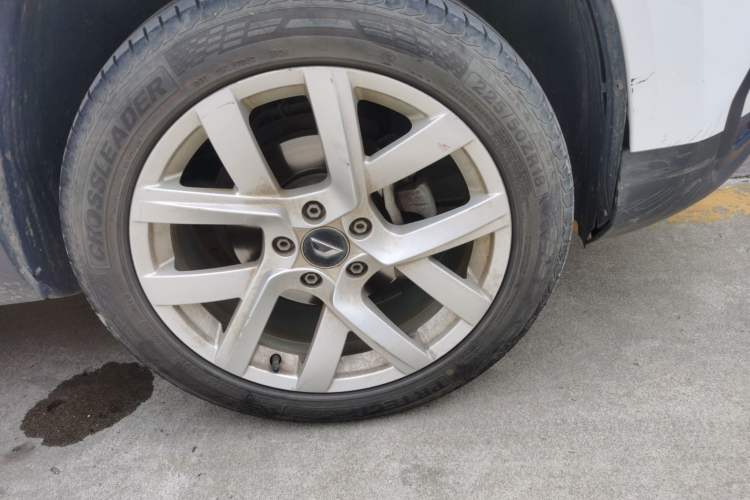 Used Jetta VS5 2019 280TSI Manual Enjoyment Model Right Front Wheel Hub