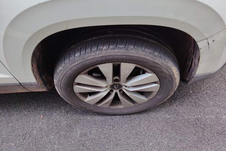 Used Jetta VS5 2019 280TSI Manual Entry-Level Model Right Front Wheel Hub