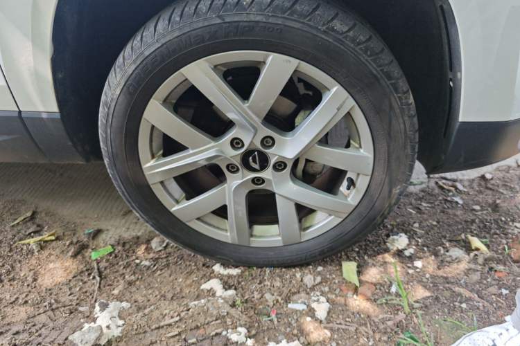 Used Jetta VS5 2019 280TSI Automatic Enjoyment Model Right Front Wheel Hub