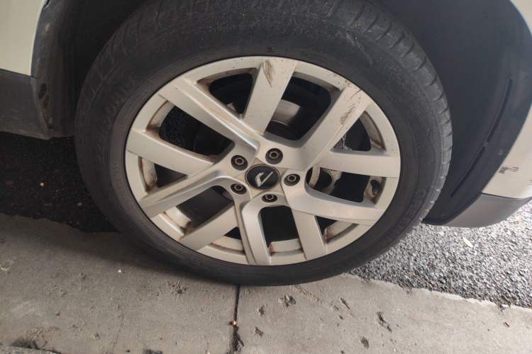 Used Jetta VS5 2019 280TSI Automatic Enjoyment Model Right Front Wheel Hub