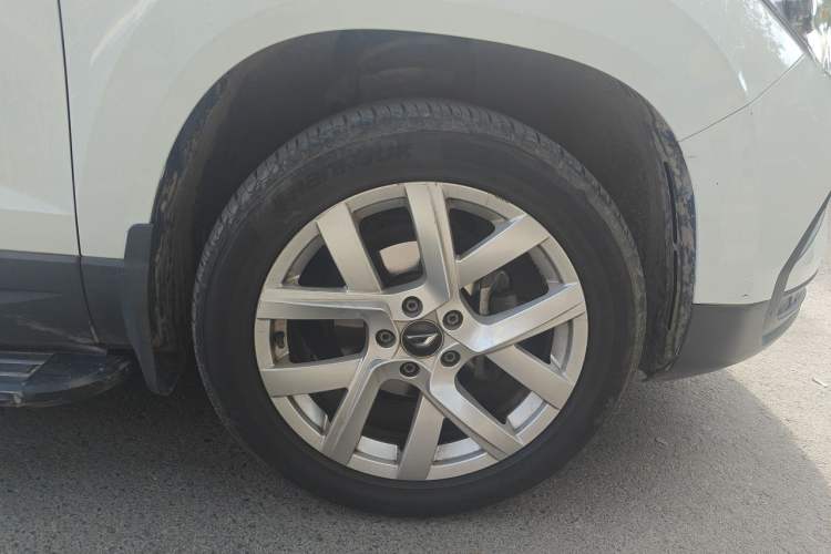 Used Jetta VS5 2019 280TSI Automatic Enjoyment Model Right Front Wheel Hub