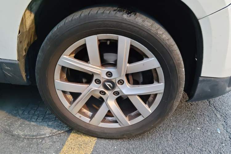 Used Jetta VS5 2019 280TSI Automatic Enjoyment Model Right Front Wheel Hub