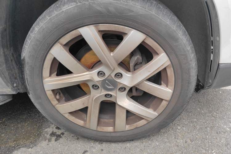 Used Jetta VS5 2019 280TSI Automatic Enjoyment Model Right Front Wheel Hub