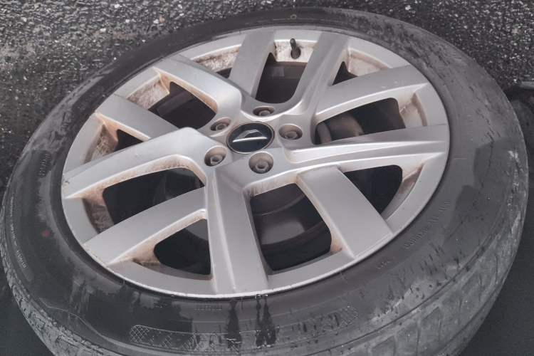 Used Jetta VS5 2019 280TSI Automatic Enjoyment Model Right Front Wheel Hub