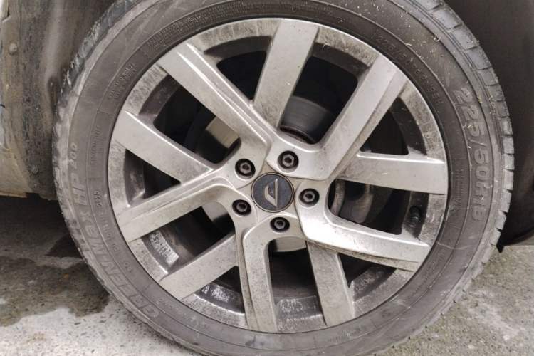 Used Jetta VS5 2019 280TSI Manual Enjoyment Model Right Front Wheel Hub