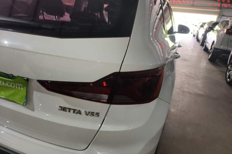 Used Jetta VS5 2019 280TSI Automatic Glory Edition Right Rear Taillight