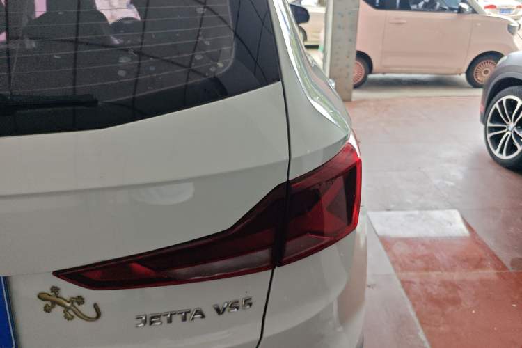 Used Jetta VS5 2019 280TSI Automatic Enjoyment Model Right Rear Taillight