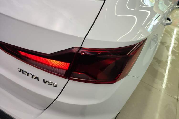 Used Jetta VS5 2019 280TSI Automatic Enjoyment Model Right Rear Taillight