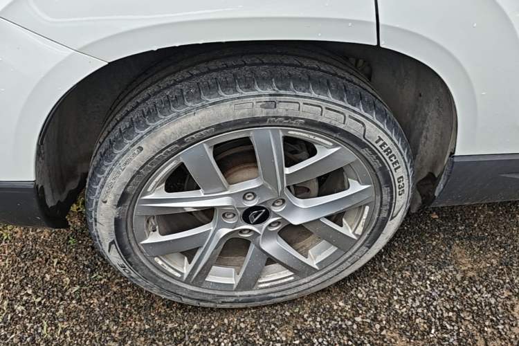 Used Jetta VS5 2019 280TSI Automatic Enjoyment Model Right Rear Wheel Hub