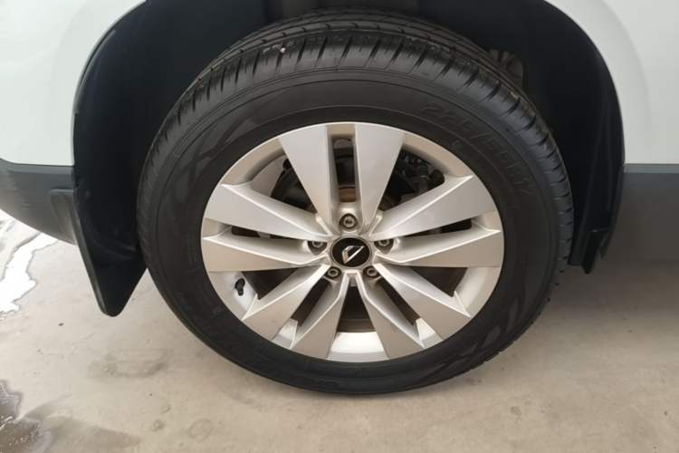 Used Jetta VS5 2019 280TSI Manual Entry-Level Model Right Rear Wheel Hub