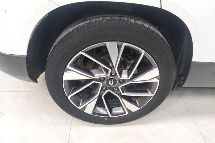 Used Jetta VS5 2019 280TSI Automatic Glory Edition Right Rear Wheel Hub