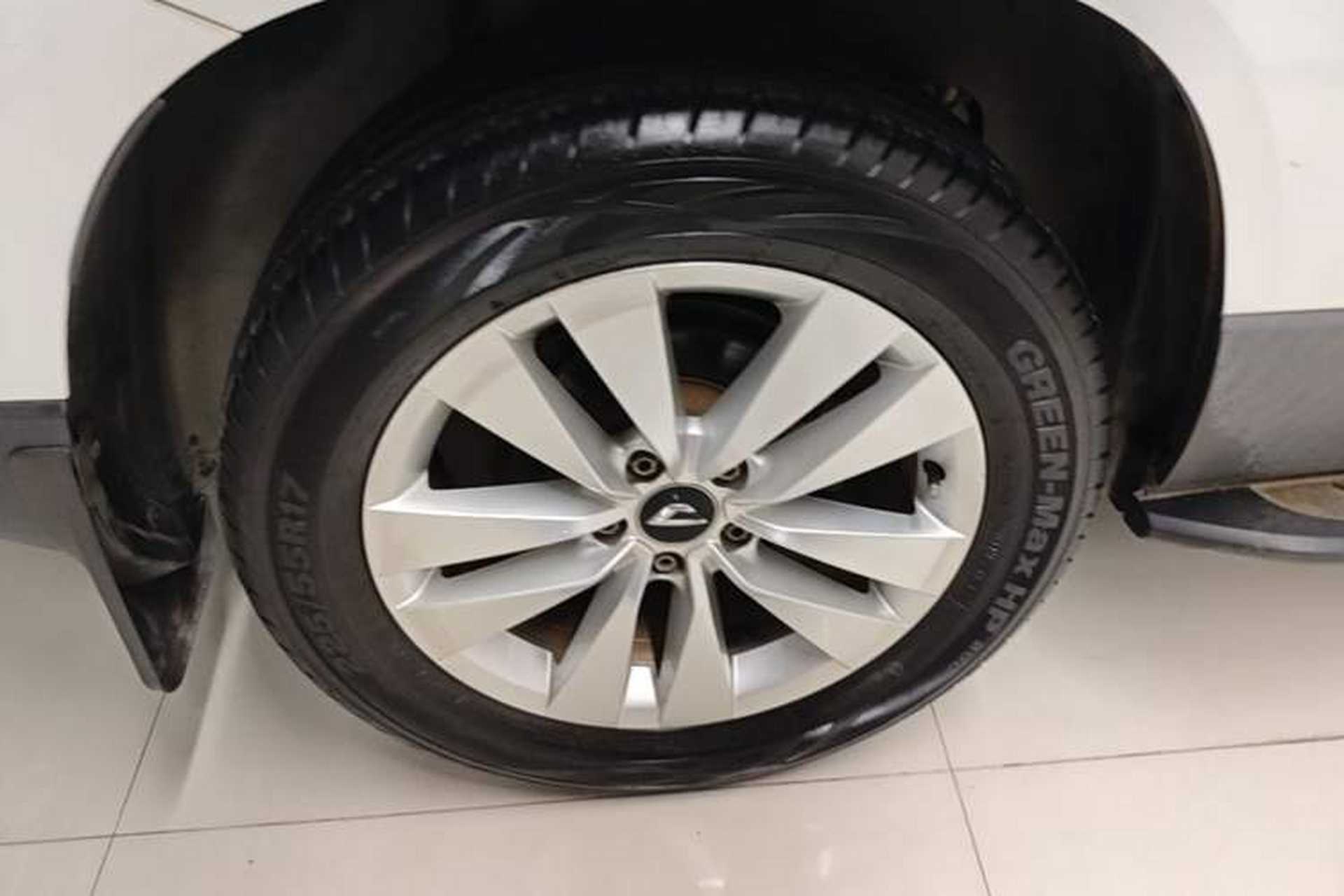 Used Jetta VS5 2019 280TSI Manual Entry-Level Model Right Rear Wheel Hub