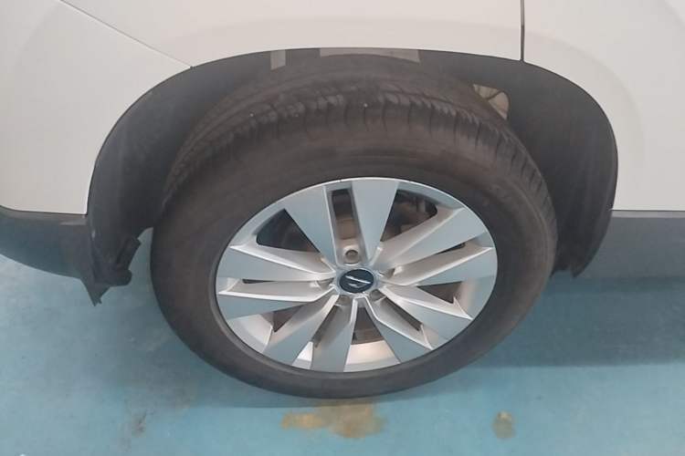 Used Jetta VS5 2019 280TSI Automatic Trend Model Right Rear Wheel Hub