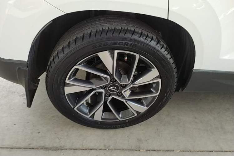 Used Jetta VS5 2019 280TSI Automatic Glory Edition Right Rear Wheel Hub