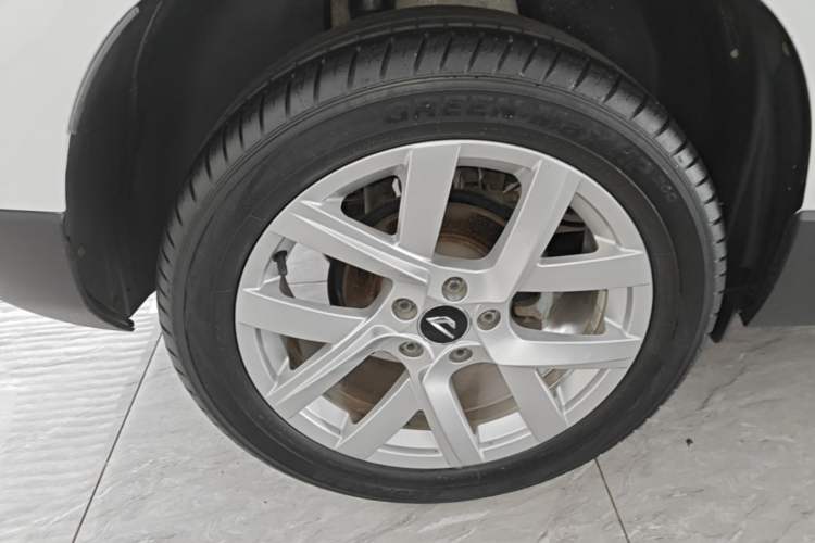 Used Jetta VS5 2019 280TSI Automatic Enjoyment Model Right Rear Wheel Hub