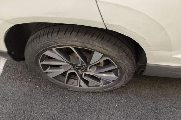 Used Jetta VS5 2019 280TSI Automatic Glory Edition Right Rear Wheel Hub