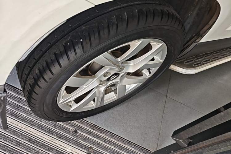 Used Jetta VS5 2019 280TSI Automatic Enjoyment Model Right Rear Wheel Hub