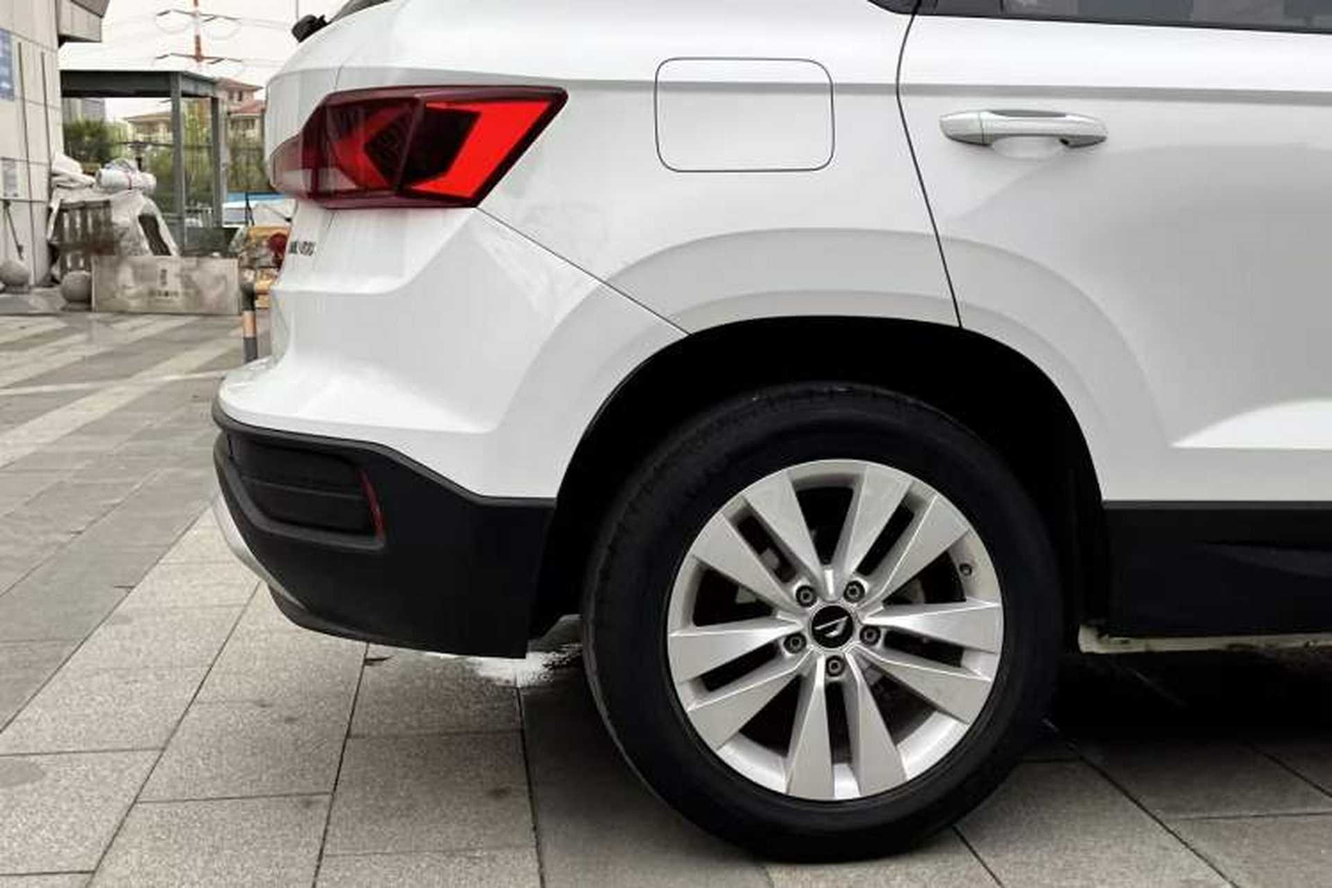 Used Jetta VS5 2019 280TSI Automatic Trend Model Right Rear Wheel Hub