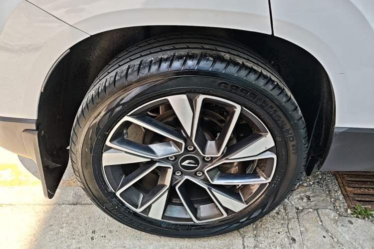 Used Jetta VS5 2019 280TSI Automatic Glory Edition Right Rear Wheel Hub