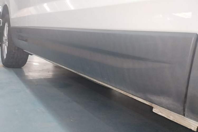 Used Jetta VS5 2019 280TSI Automatic Trend Model Right Side Sill