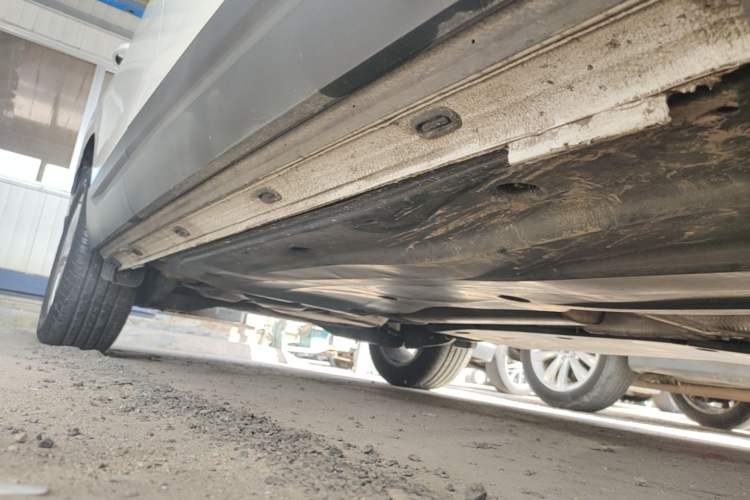 Used Jetta VS5 2019 280TSI Manual Entry-Level Model Right Side Sill
