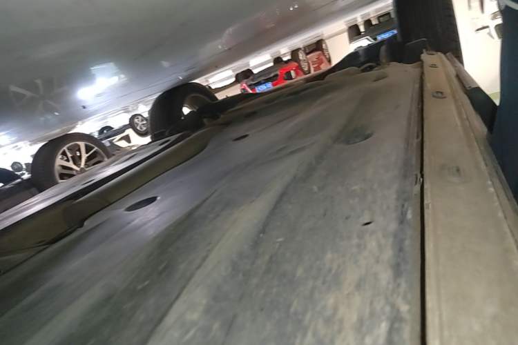 Used Jetta VS5 2019 280TSI Automatic Enjoyment Model Right Side Sill