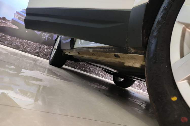 Used Jetta VS5 2019 280TSI Automatic Enjoyment Model Right Side Sill