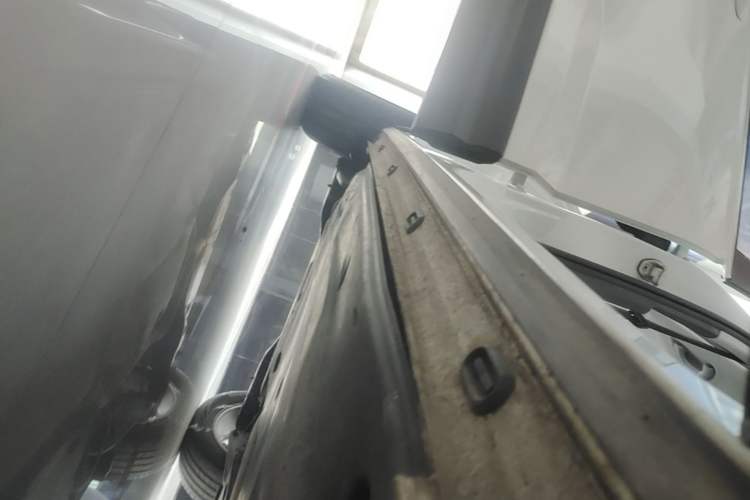 Used Jetta VS5 2019 280TSI Automatic Trend Model Right Side Sill