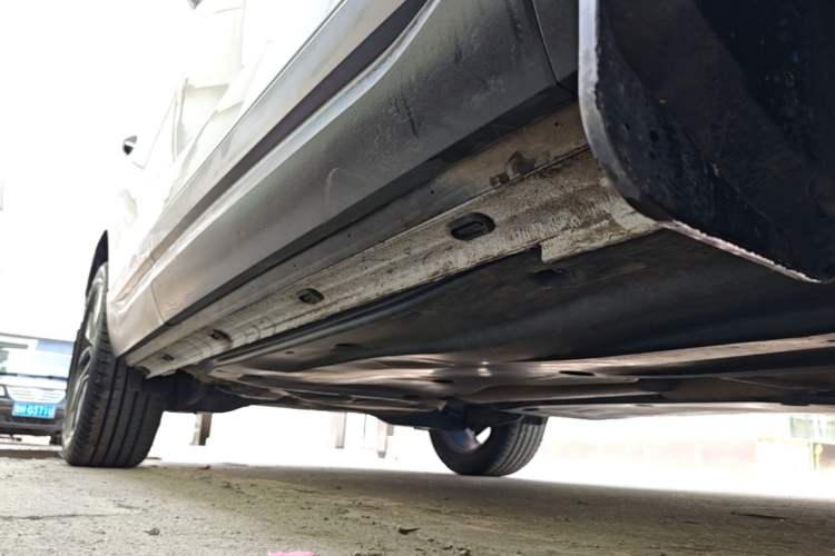 Used Jetta VS5 2019 280TSI Automatic Glory Edition Right Side Sill