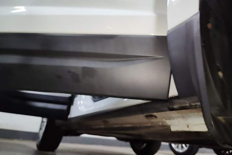 Used Jetta VS5 2019 280TSI Automatic Trend Model Right Side Sill
