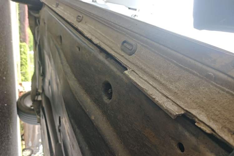 Used Jetta VS5 2019 280TSI Automatic Trend Model Right Side Sill