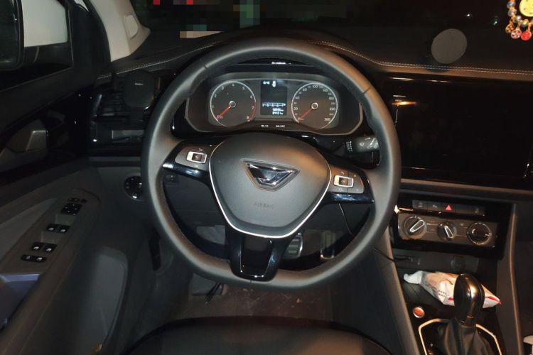Used Jetta VS5 2019 280TSI Automatic Enjoyment Model Steering Wheel