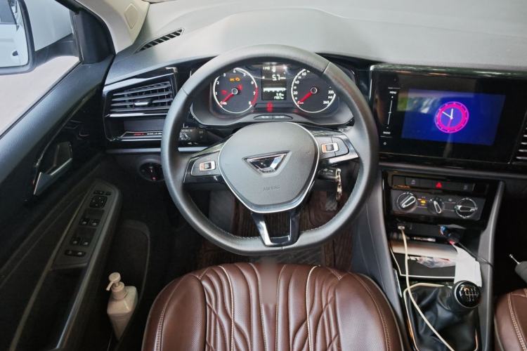 Used Jetta VS5 2019 280TSI Manual Entry-Level Model Steering Wheel