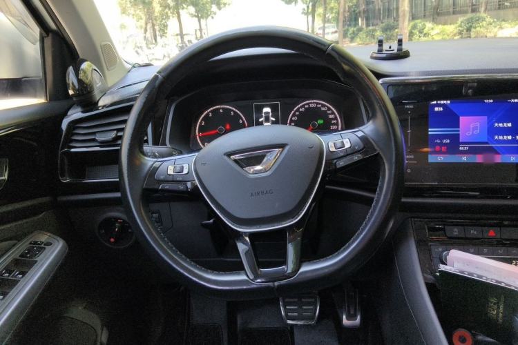 Used Jetta VS5 2019 280TSI Automatic Glory Edition Steering Wheel