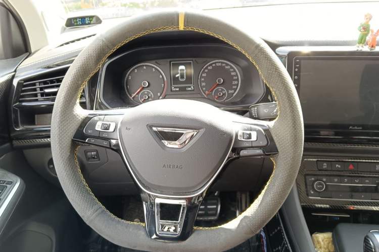 Used Jetta VS5 2019 280TSI Automatic Glory Edition Steering Wheel