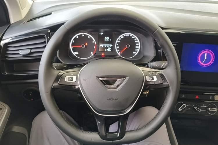 Used Jetta VS5 2019 280TSI Manual Entry-Level Model Steering Wheel