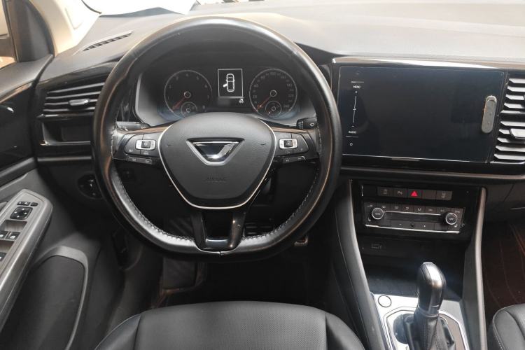 Used Jetta VS5 2019 280TSI Automatic Glory Edition Steering Wheel
