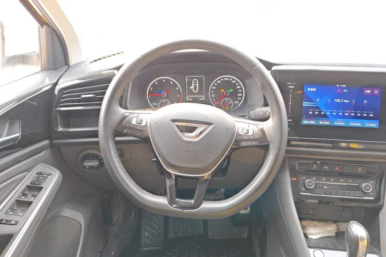 Used Jetta VS5 2019 280TSI Automatic Glory Edition Steering Wheel