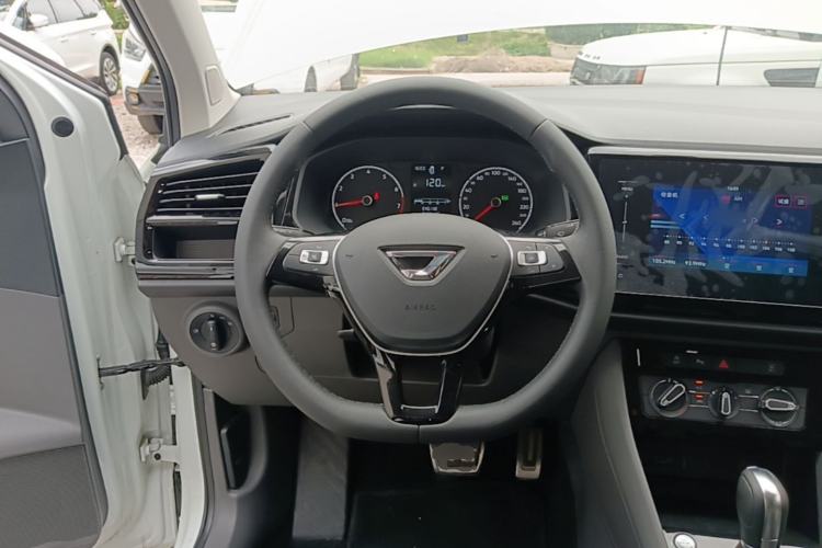 Used Jetta VS5 2019 280TSI Automatic Enjoyment Model Steering Wheel