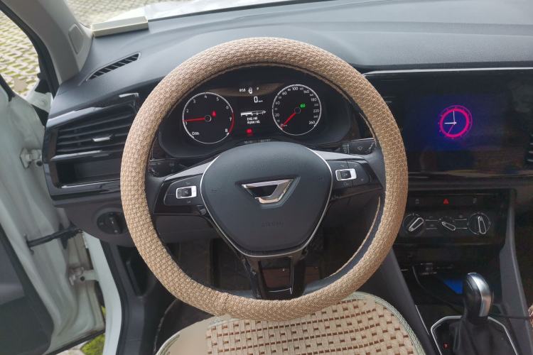 Used Jetta VS5 2019 280TSI Automatic Trend Model Steering Wheel