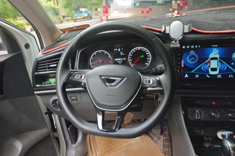 Used Jetta VS5 2019 280TSI Automatic Trend Model Steering Wheel