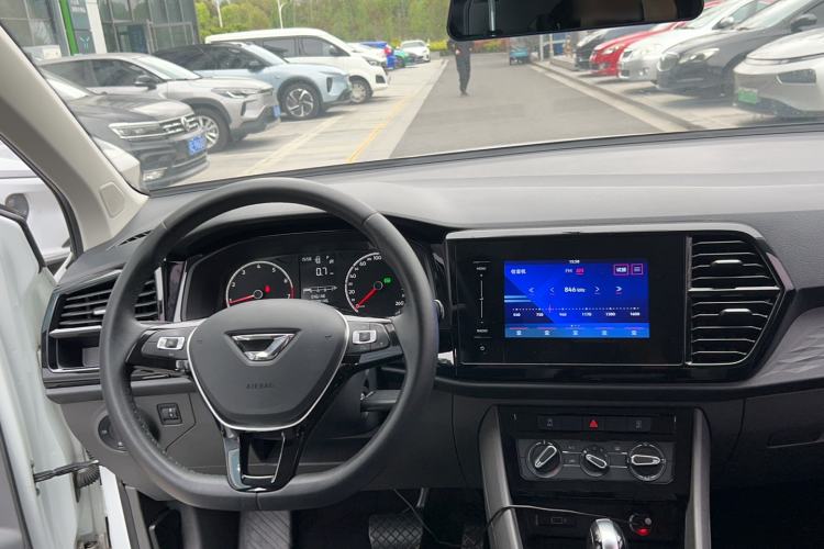 Used Jetta VS5 2019 280TSI Automatic Trend Model Steering Wheel