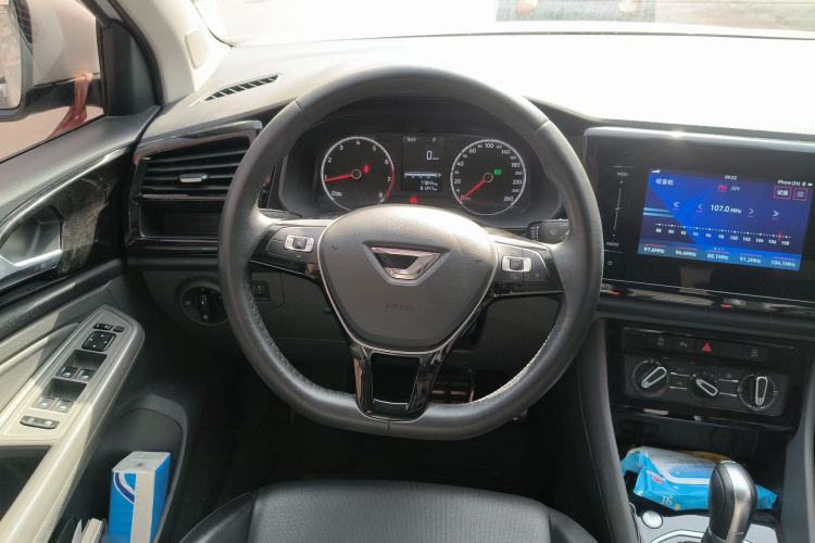 Used Jetta VS5 2019 280TSI Automatic Enjoyment Model Steering Wheel