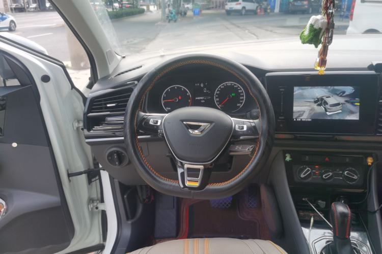 Used Jetta VS5 2019 280TSI Automatic Trend Model Steering Wheel