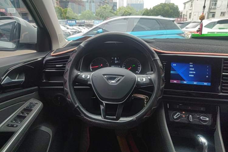Used Jetta VS5 2019 280TSI Automatic Trend Model Steering Wheel
